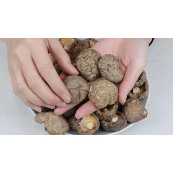 250g Nấm Đông Cô Hữu Cơ SallyFood Nấm Hương Khô Loại 1 To Dày Sạch 4-5cm Thơm Tự Nhiên Không Chất Bảo Quản Sỉ Nông Sản