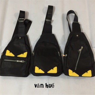 TÚI ĐEO CHÉO FENDI VẢI TRƠN K THẤM NC ( còn 2 mắt )