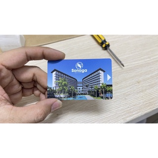 Khoá thẻ từ khách sạn