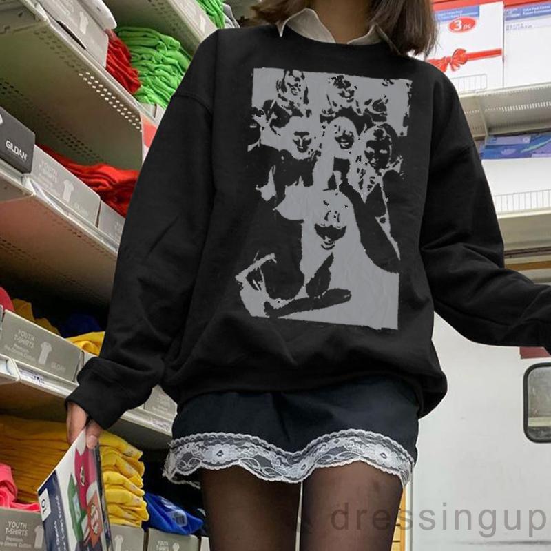 Áo Thun Tay Dài Cổ Tròn In Hình Chân Dung