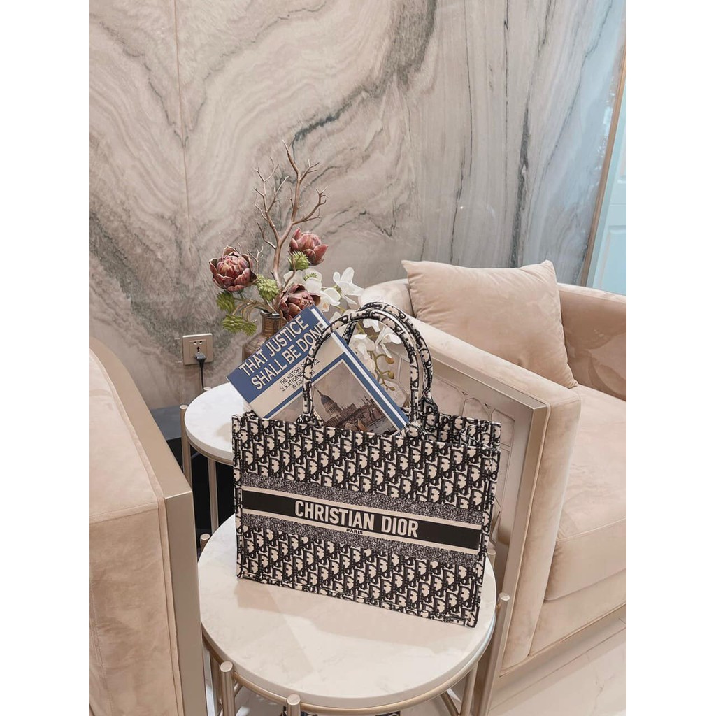 Túi BOOK TOTE Sz 36 -sz 41 size to – Túi tote đeo du lịch.