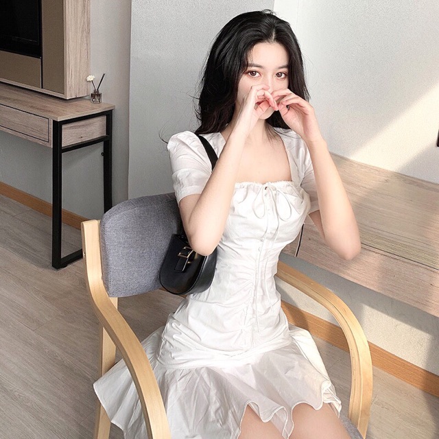 🦩🦩[Hàng order Taobao giống hình] Đầm dáng ôm body màu trắng trơn đuôi cá cổ vuông ngắn tay rút dây ngực [HTB2451CS]