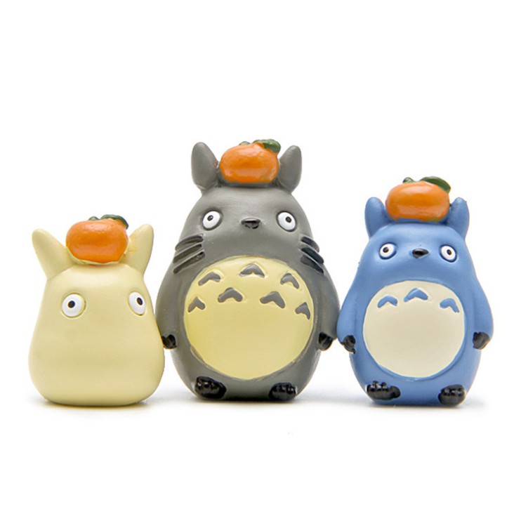 Mô hình Totoro đội quả cam cho các bạn trang trí tiểu cảnh, terrarium, DIY