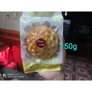 Bánh nướng, bánh dẻo đậu xanh trứng muối hoặc thập cẩm trứng muối