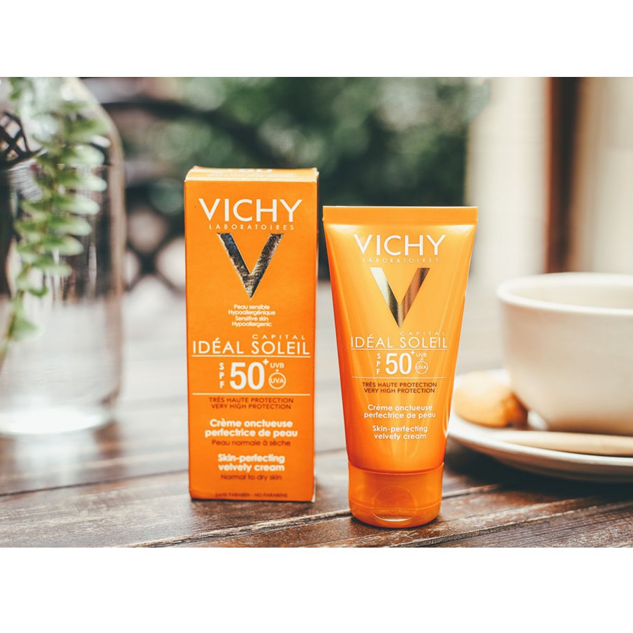 Kem Chống Nắng Không Màu Không Gây Nhờn Rít Vichy Ideal Soleil Mattifying Face Fluid Dry Touch 50ml