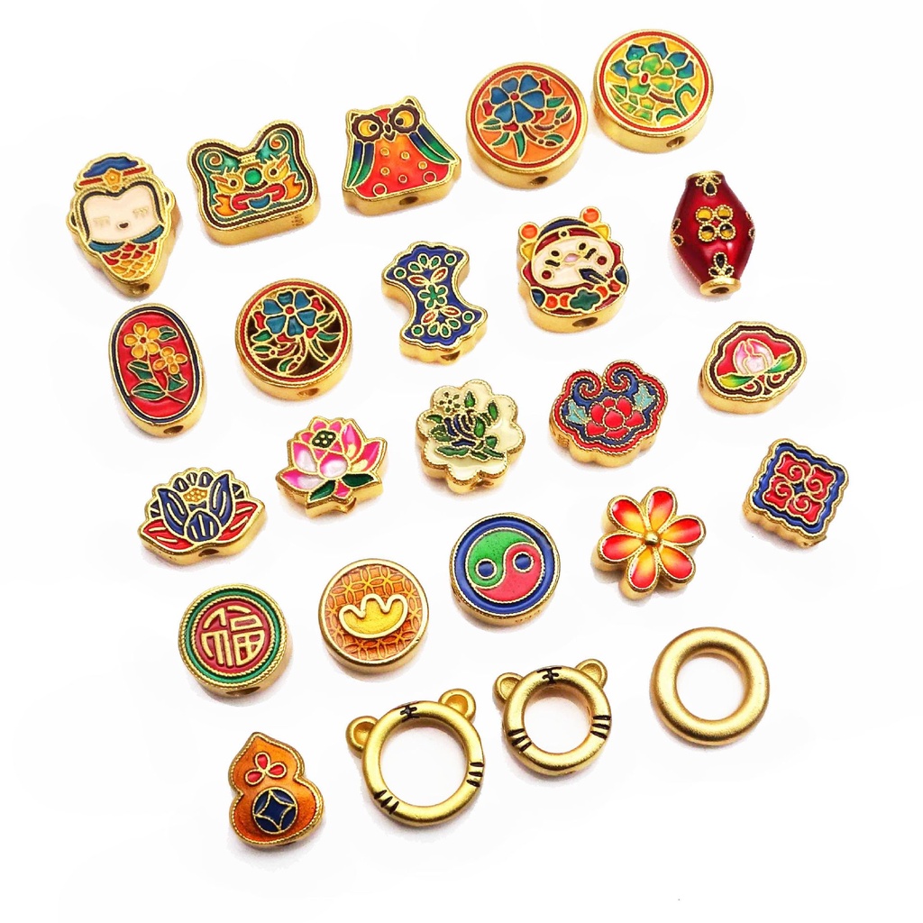 Vòng Đeo Tay Dây Đỏ Đính Hoa Thời Trang Nữ Tính