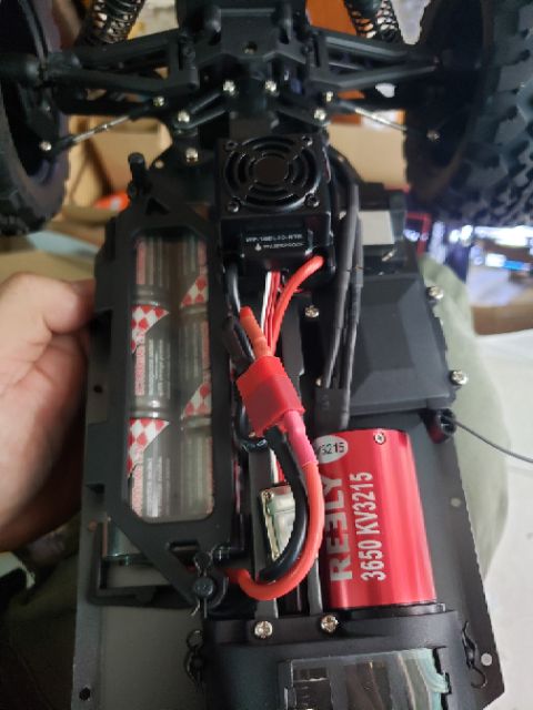 XE ĐIỀU KHIỂN TỐC  ĐỘ FS RACINV VICTORY 53631 BRUHSLESS MONSTER TRUCK 1/10