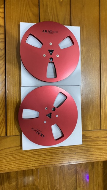 Đôi xương nhôm AKAI 7 inch Đỏ