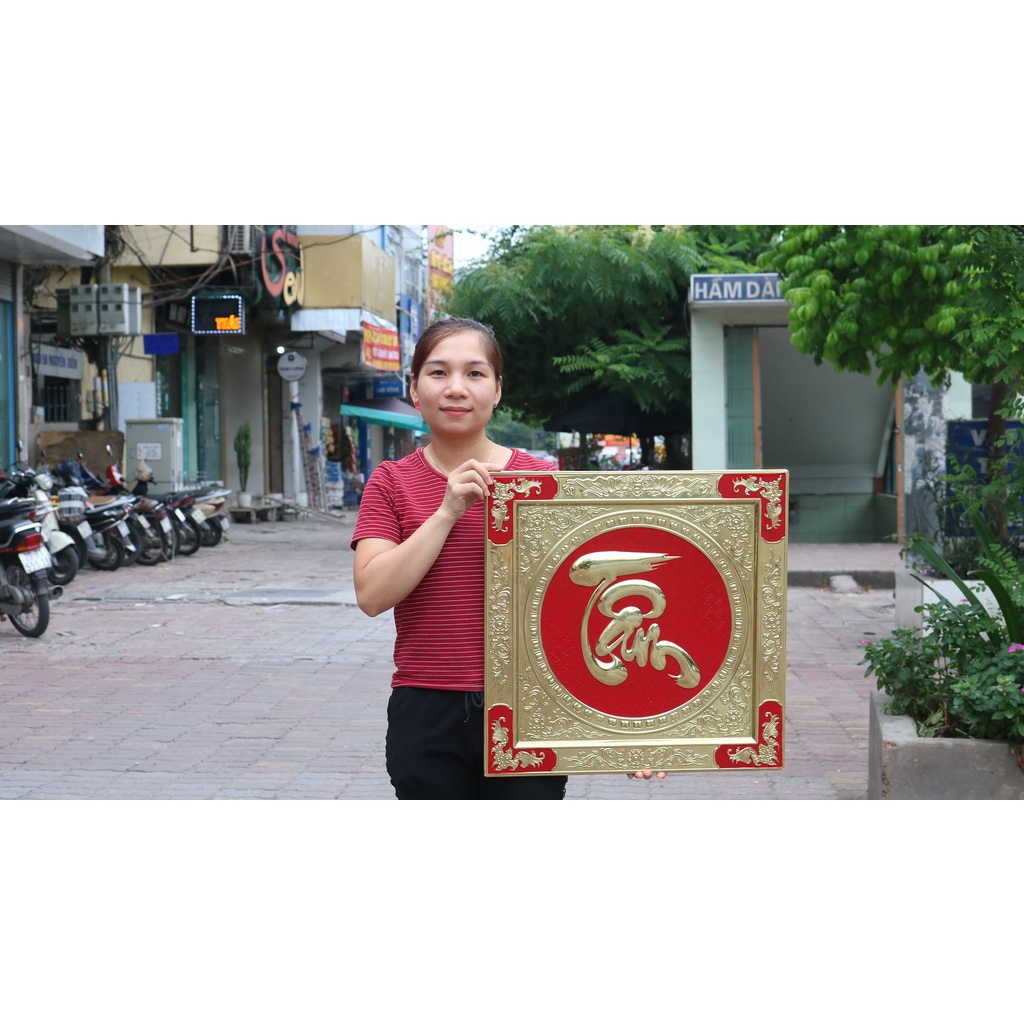 Tranh Chữ Tâm Bằng Đồng Liền Khung Khổ 55x55 CM
