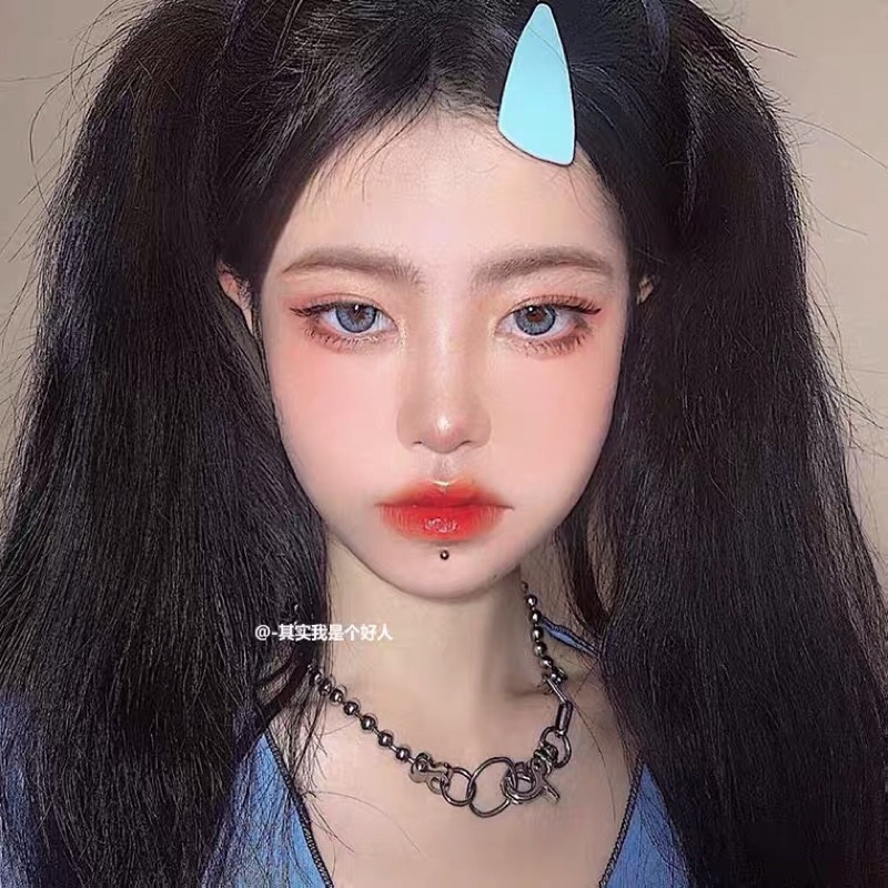 Khuyên môi / mũi / lông mày giả dán được mà không cần xỏ khuyên
