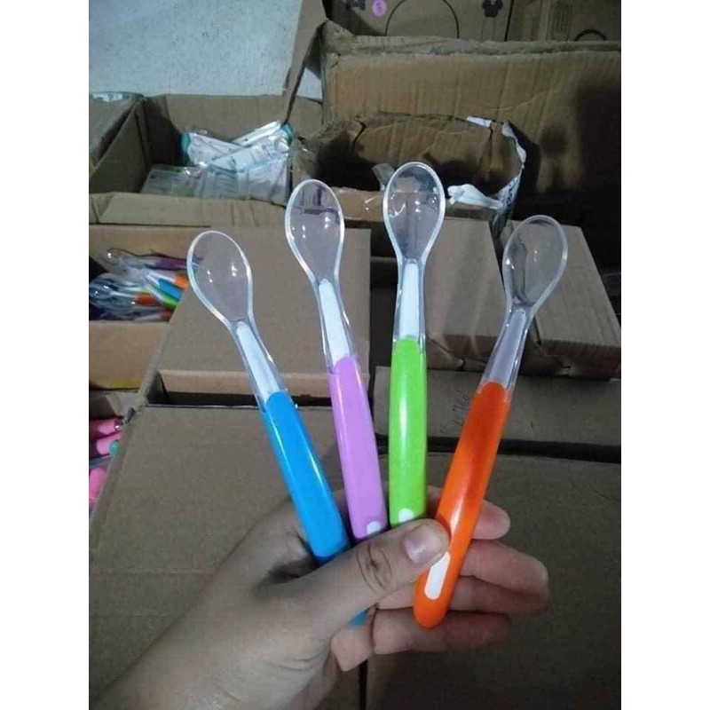 Thìa báo nóng silicon