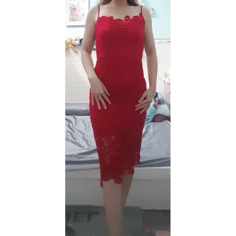 Thanh lý đầm body ren nhung màu đỏ 2 dây