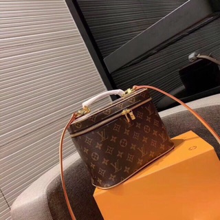Túi cốp makeup LV super