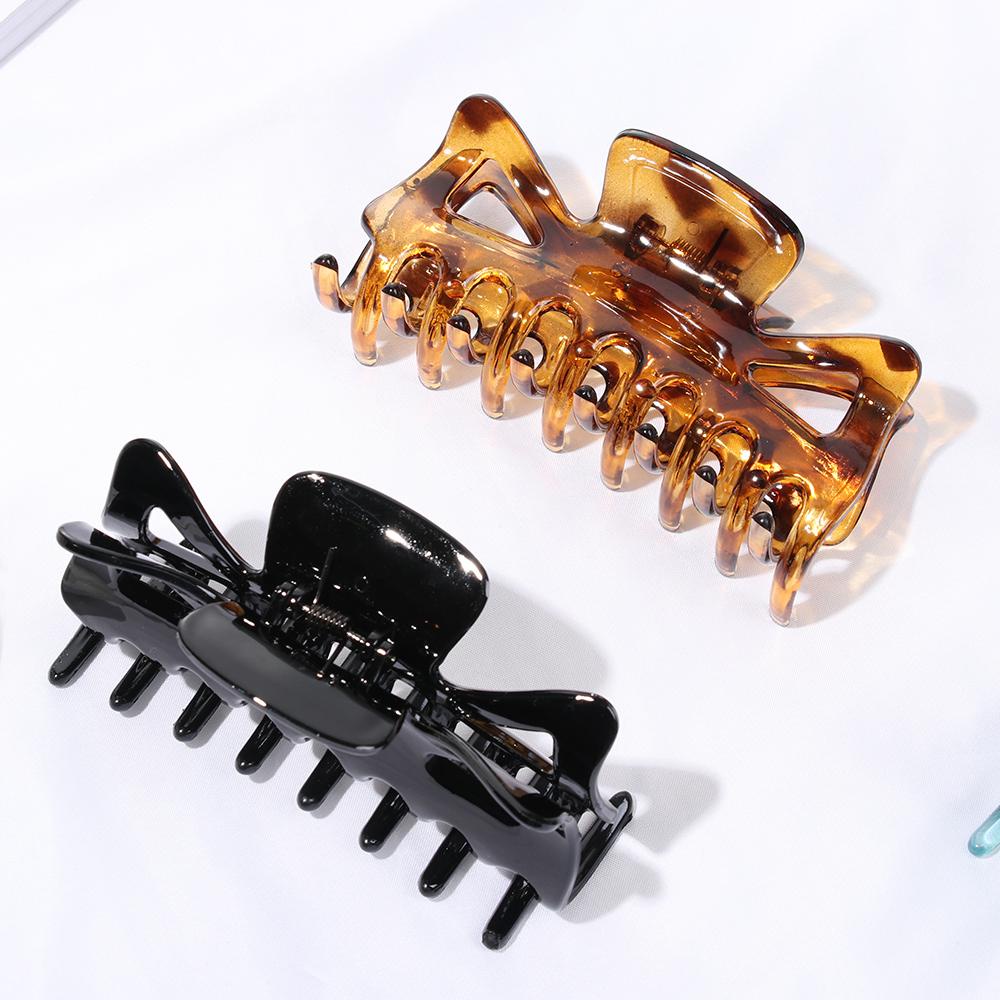 Kẹp Tóc Càng Cua Lớn In Họa Tiết Da Báo