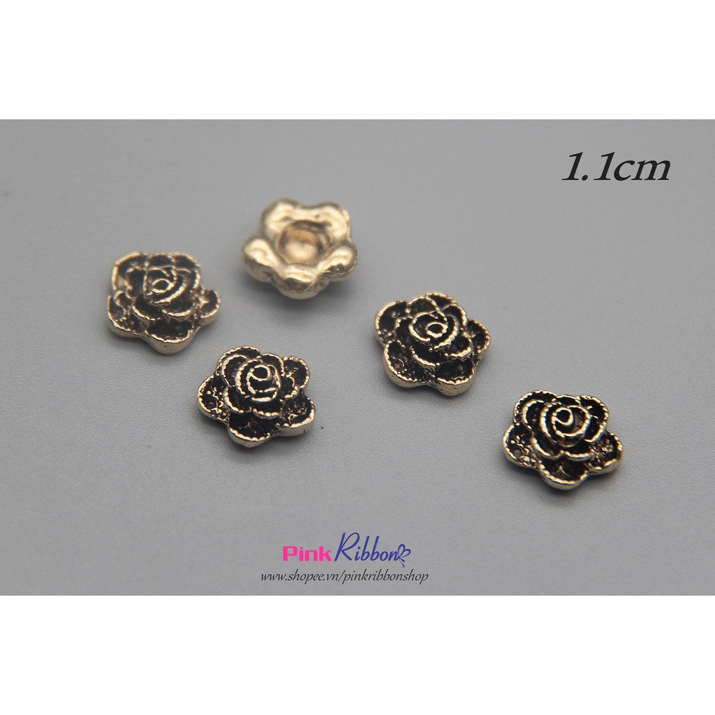 Set 5 cái - Charm hoa hồng nhí mạ vàng xi