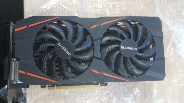 Card màn hình RX580 8gb RGB