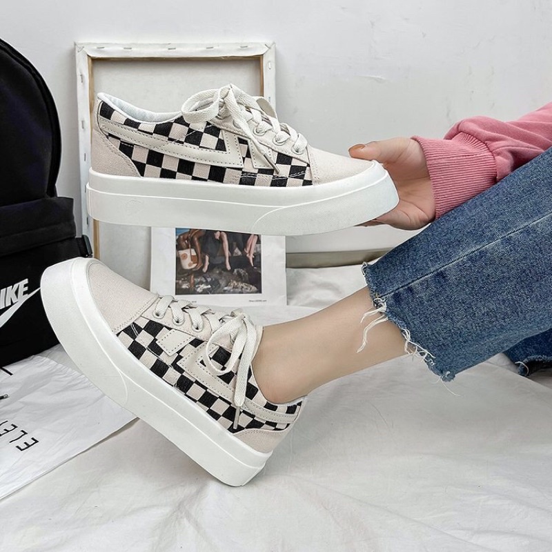 SẴN Giày nữ thể thao sneaker đi học đẹp trắng đen đế cao 5 cm big size JAENIA G007