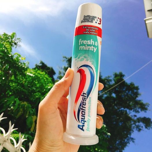 Kem đánh răng dạng ống Aquafresh