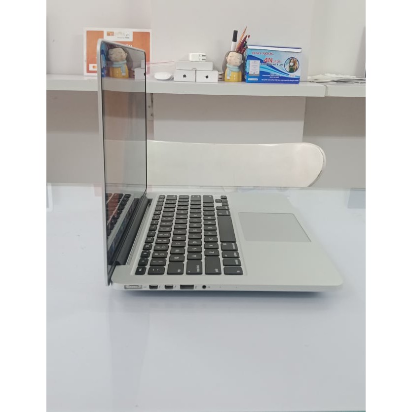 Macbook Pro Retina  2013 Chính Hãng / core I7 2.2GHz / Ram 8GB / SSD 128GB / màn 13 inch - Tặng Phụ Kiện