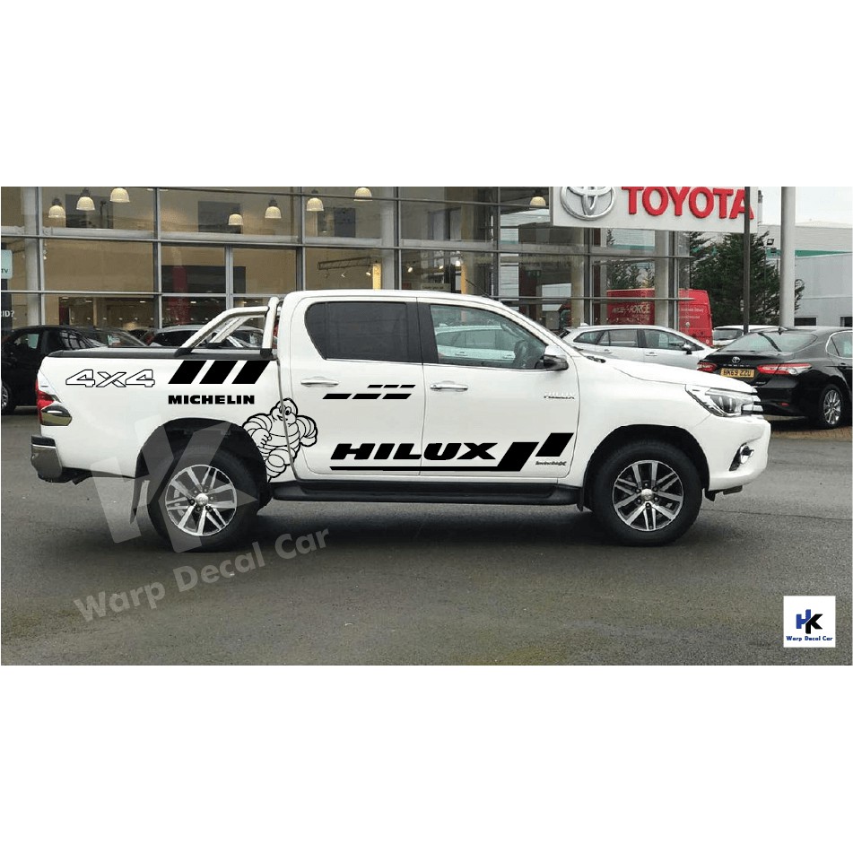Tem xe Hilux phong cách thể thao - Decal Hilux