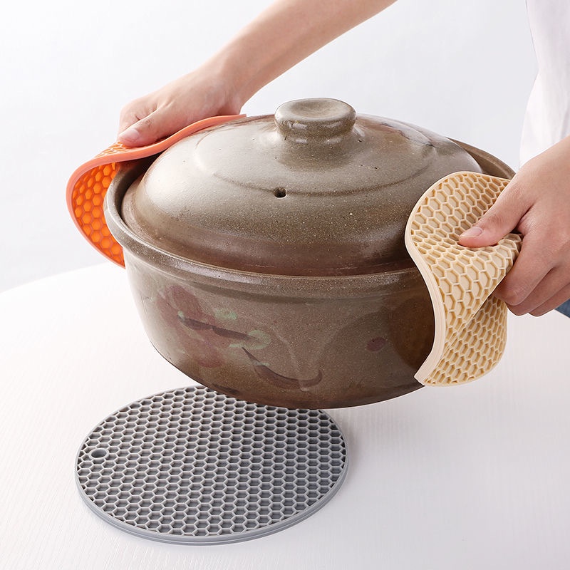 Tấm Lót Nồi Bằng Silicone Chịu Nhiệt Chống Trượt Đa Năng Tiện Dụng