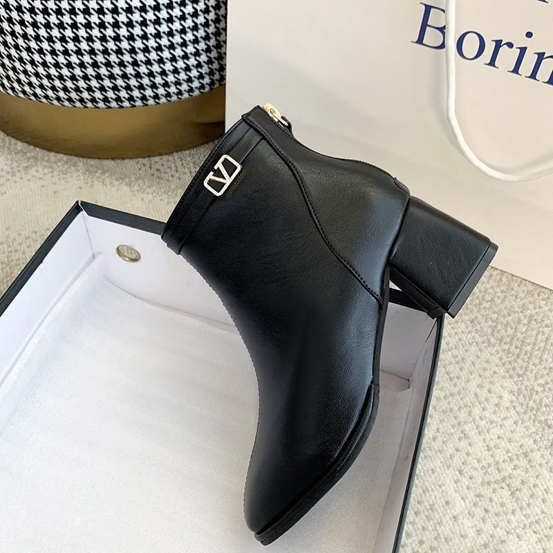 Giày Boot Nữ, Giày Boot Cổ Thấp Gót Cao 5 Cm Siêu Đẹp Da Mềm Hai Màu Đen - Kem Trắng Hàng Cao Cấp Minhtushoes Shop | BigBuy360 - bigbuy360.vn