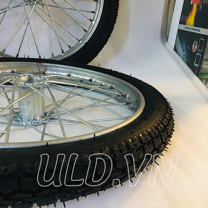 CẶP NIỀN 300-19 VÕ MỚI XE BA BÁNH