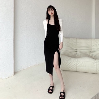 Váy Body Nữ 2 Dây Dáng Dài Xẻ Tà Màu Đen Sang Chảnh Mix Áo Thun Khoác Nhẹ Ngoài Tôn Dáng Cực Chất