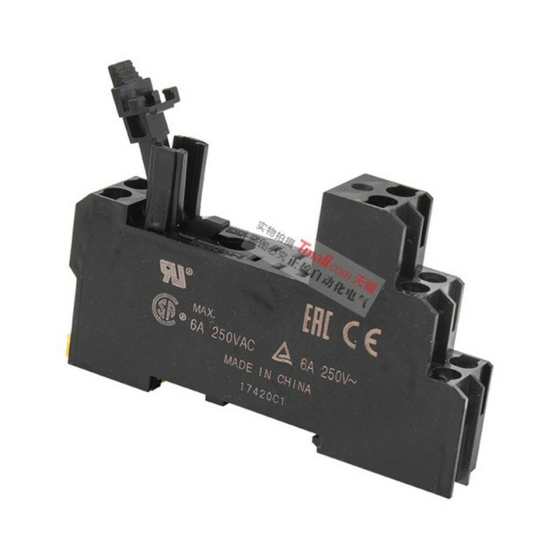 Bộ Rơ le IDEC RJ2S-CL-D24 và đế