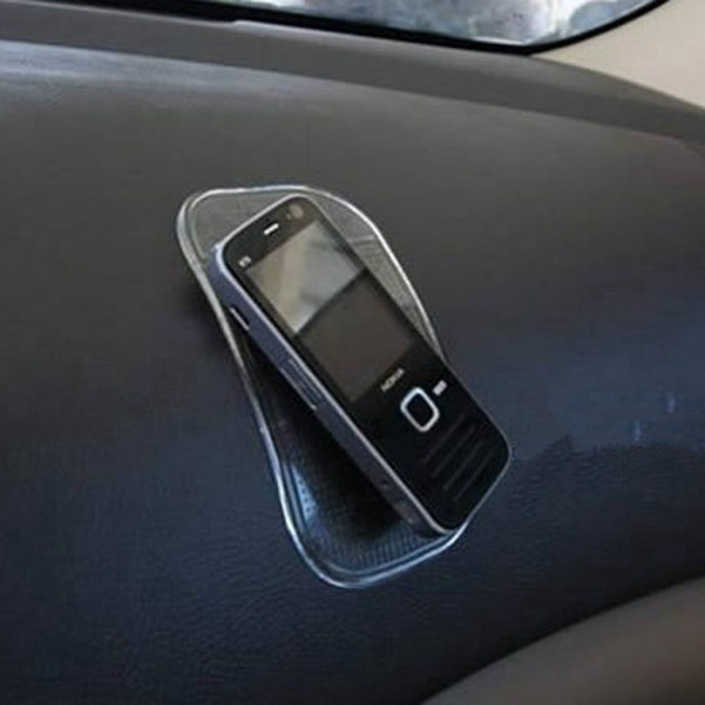 Miếng d&aacute;n nano chống trượt để giữ điện thoại tr&ecirc;n xe hơi