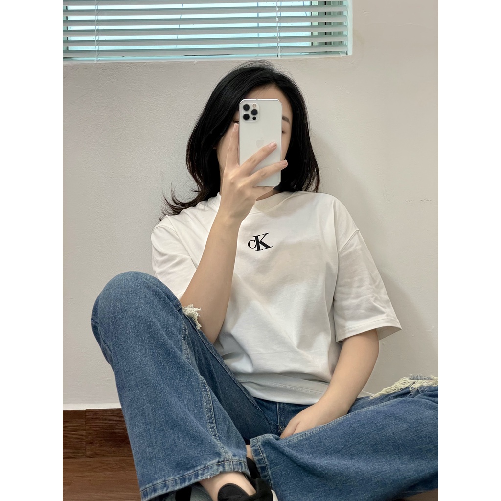 Áo thun CK Mini Logo form rộng tay lỡ unisex cho nam và nữ