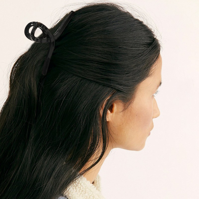 Kẹp tóc càng cua đơn giản phong cách Hàn Quốc