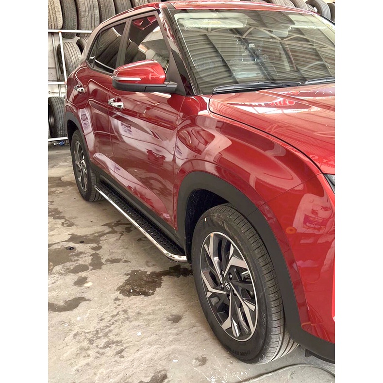 Bậc lên xuống, bệ bước chân Hyundai Creta 2022. Mẫu đúc viên gương cao cấp KN