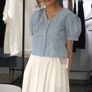 [Ảnh/video thật] Áo sơ mi croptop basic nhấn ren ngực ་