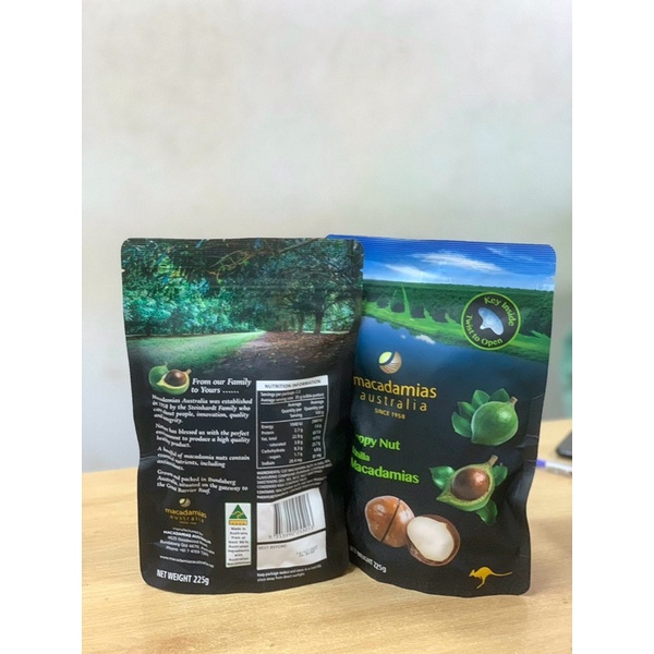 Hạt mắc ca nguyên vỏ 225g - Úc