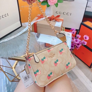 Túi Coach kẹp nách