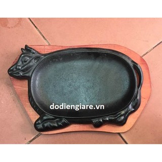 Vỉ nướng gang bò bít tết có đế gỗ