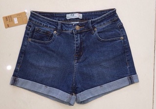 Quần short jeans
