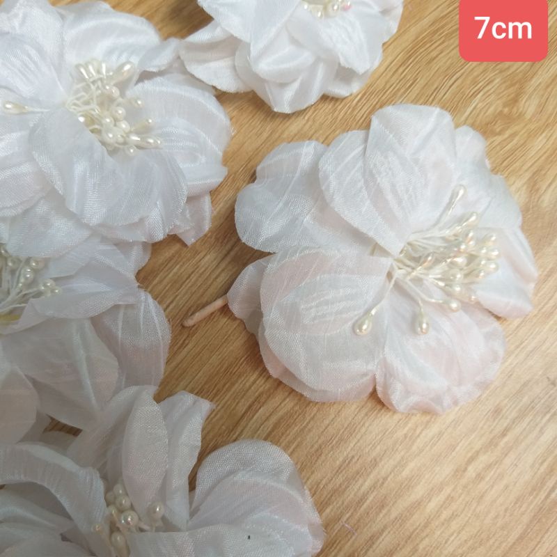 Hoa vải trang trí thủ công , size 2.7cm  đến 7cm