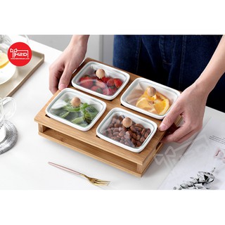 Khay mứt Tết 4 ngăn nắp thủy tinh