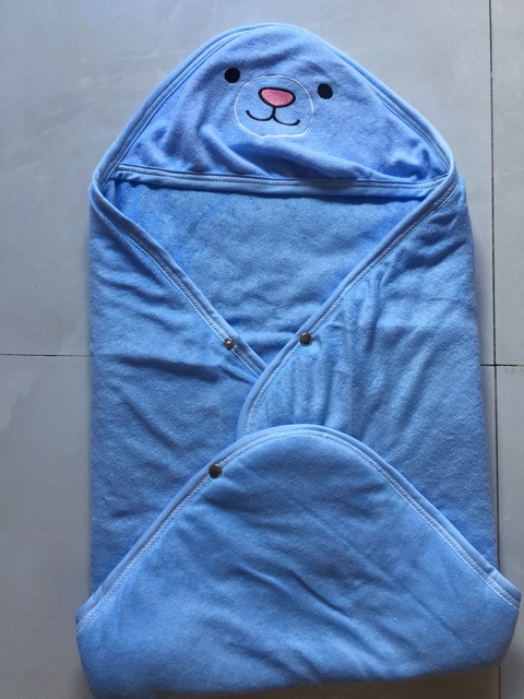 Khăn choàng ủ ấm cho bé sơ sinh