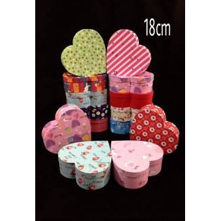 Combo 10 hộp quà hình tim size 17~18cm : 400k