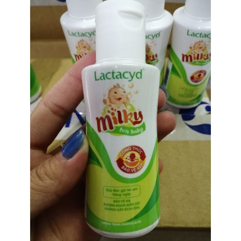 (60ml) Sữa tắm gội Lactacyd Milky cho bé