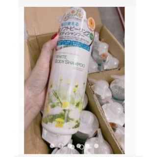 Sữa tắm Manis White body shapoo Nhật Bản 450ml