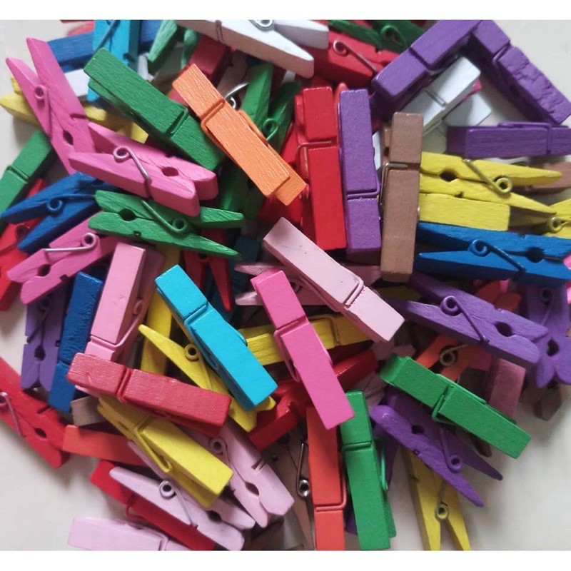 Túi 50 kẹp gỗ + 10m dây gai