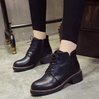 Boots cổ lửng , bốt nữ cá tính