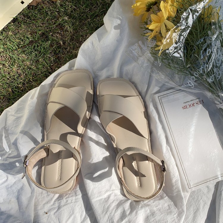 [ Mã 66CBSALE giảm 30K đơn 200K] Xăng đan Đế Bằng Hở Ngón Phối Khóa Vuông Xinh Xắn Cho Nữ | BigBuy360 - bigbuy360.vn