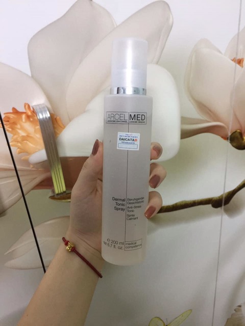 [HÀNG NHẬP KHẨU] Nước xịt khoáng giúp làm dịu da Jean D'Arcel Dermal Tonic Spray 200ml