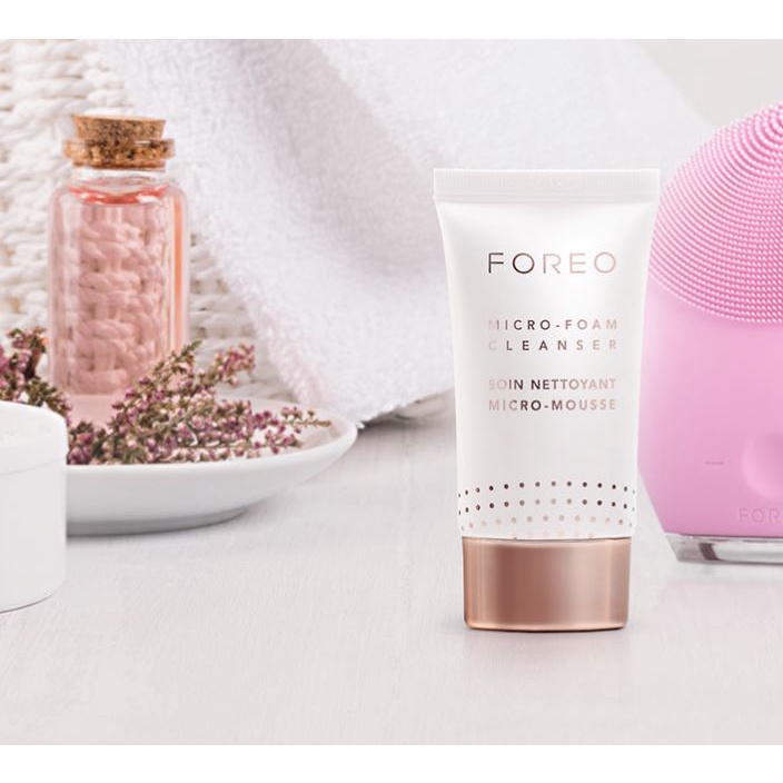 Sữa rửa mặt Foreo Micro-Foaming Cleanser 20ml và 100ml chính hãng tại châu Âu giá tốt
