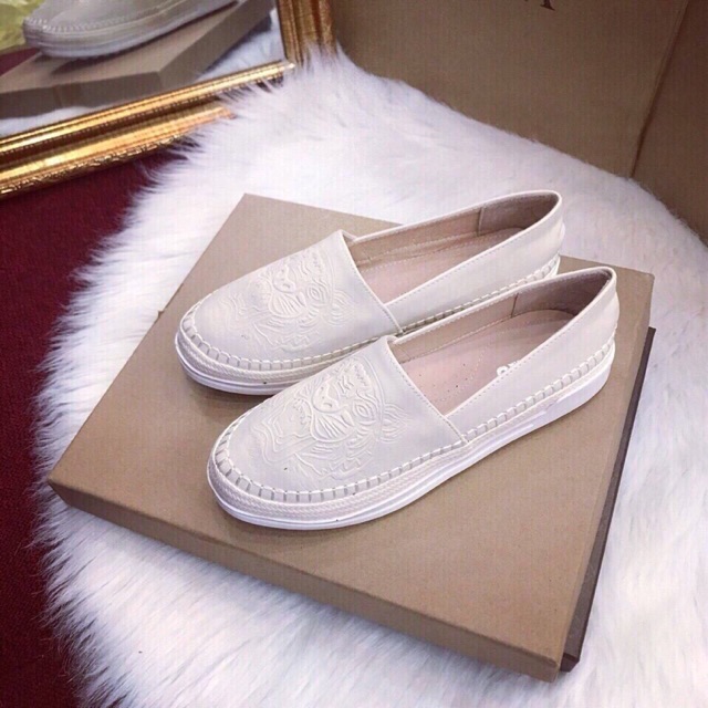 Giày kenzo da in nổi
